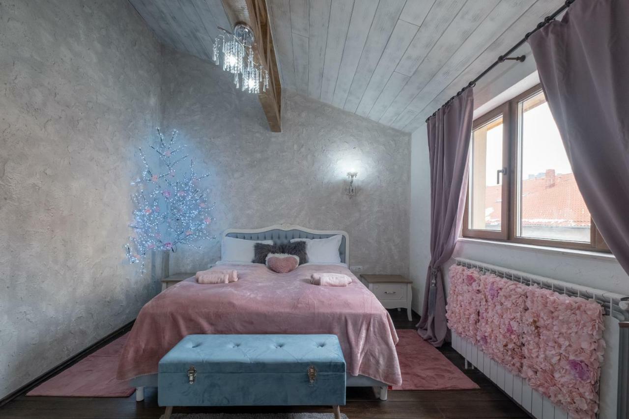 1-Bedroom Designer Apartment On Hristo Belchev Str Sofia Bagian luar foto