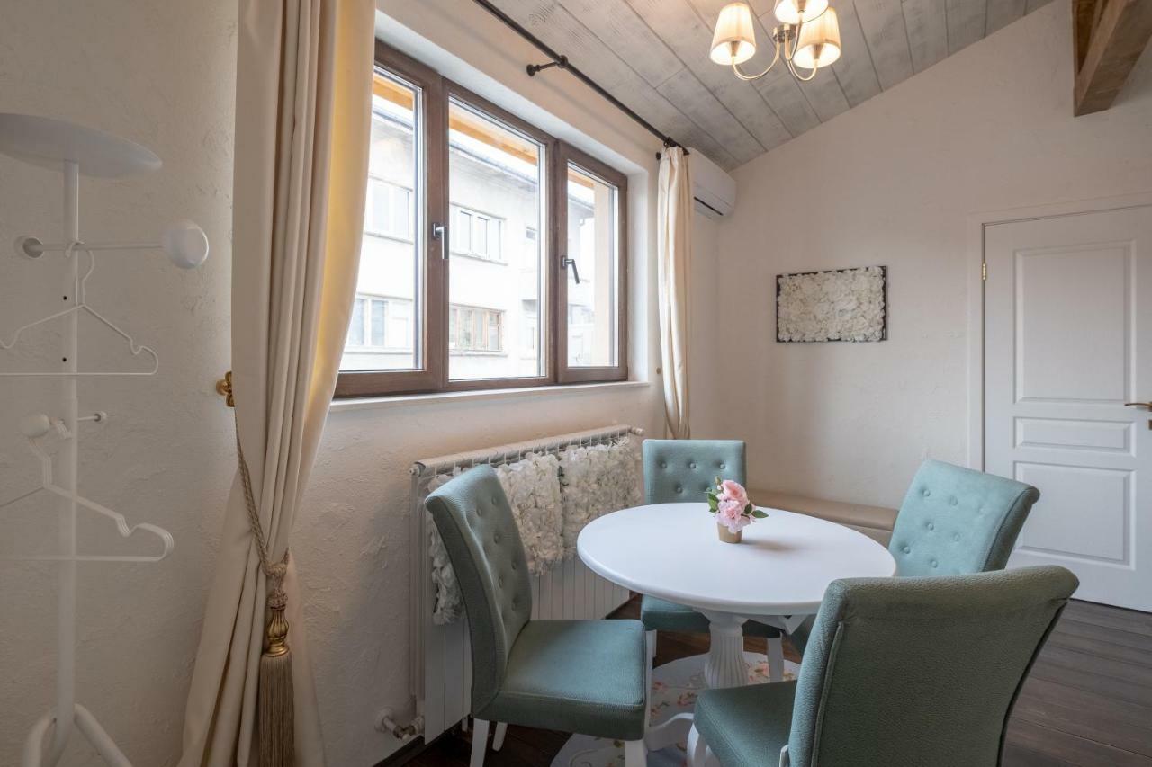 1-Bedroom Designer Apartment On Hristo Belchev Str Sofia Bagian luar foto
